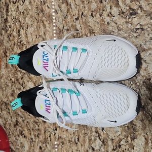 Nike Air Max 270